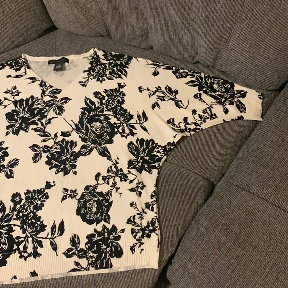 Joan Vass 3/4 sleeve floral print blouse sz xs